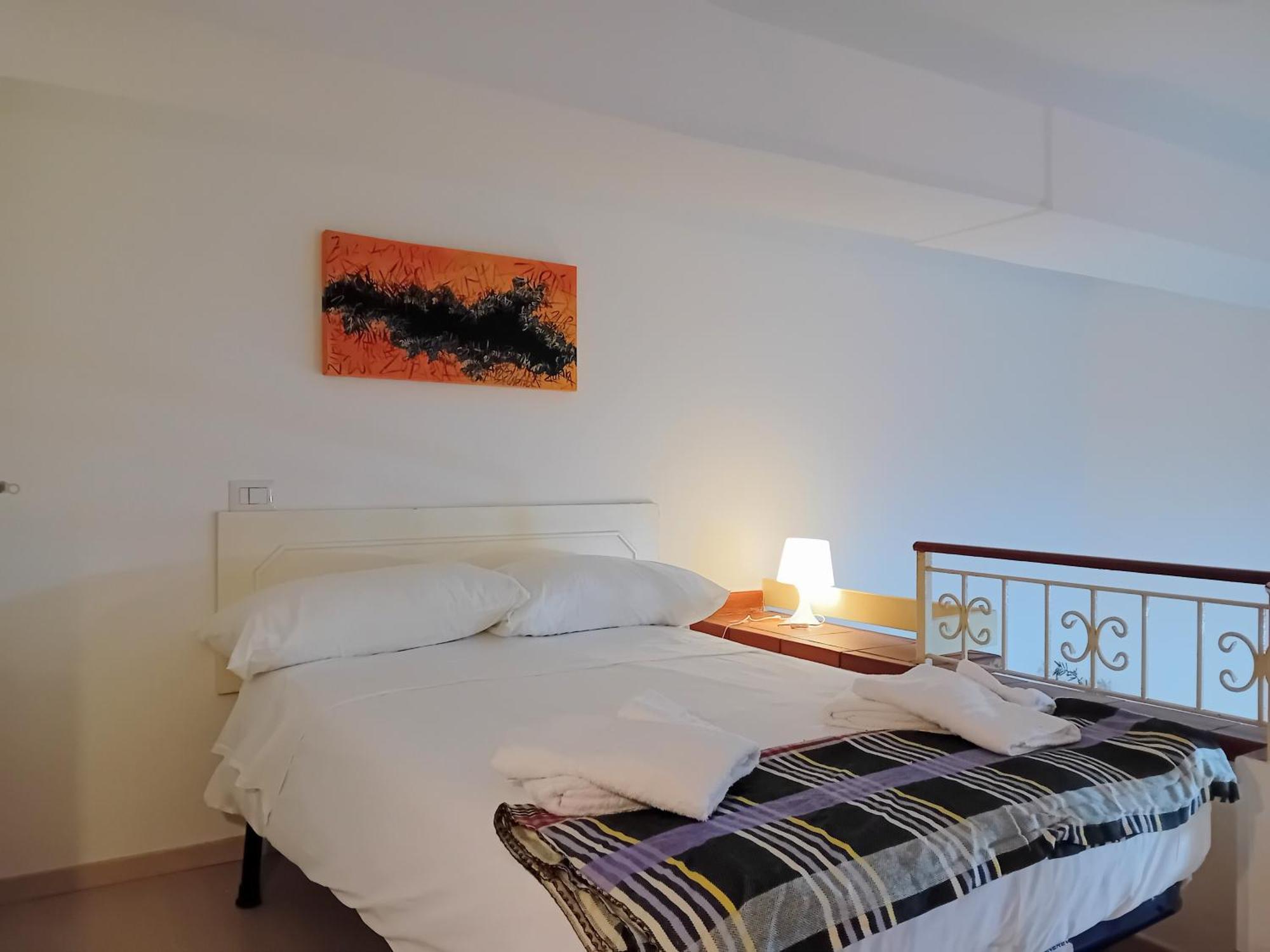 Denise A Poggio Ameno Apartamento *
